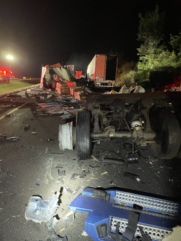 Multiple Semis Crash On Toll Road Stops Traffic For Hours